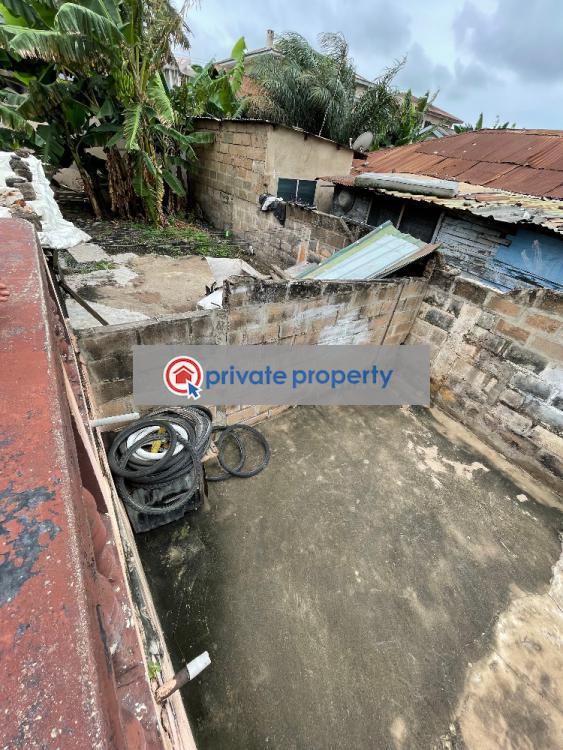 6 bedroom House For Sale accra Nsawam Road Kokomlemle Accra (PID