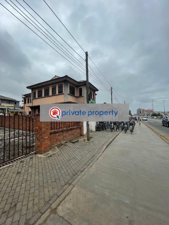 6 bedroom House For Sale accra Nsawam Road Kokomlemle Accra (PID