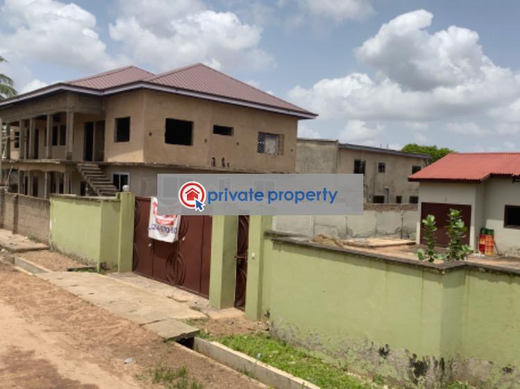 3 bedroom Detached Bungalow For Sale &nbsp;north Legon( Agbogba) Ga East Municipal Accra - 4