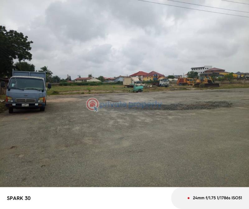 Land For Sale Sakaman Traffic Light Accra Metropolitan  - 0