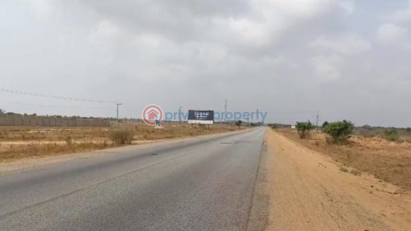 Mixed use Land For Sale Dawa Off Tema Aflao Highway Dawa Ningo Prampram District Accra - 0