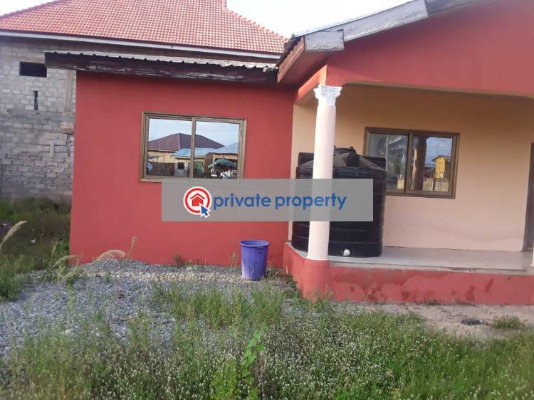 2 bedroom Detached Bungalow For Sale &nbsp;amasaman Obeyeyie Accra Metropolitan  - 2