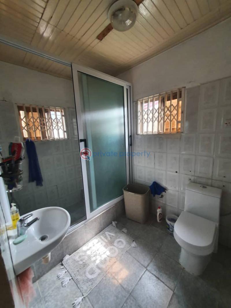 6 bedroom House For Sale Word Miracle Church Dzorwulu Accra - 1