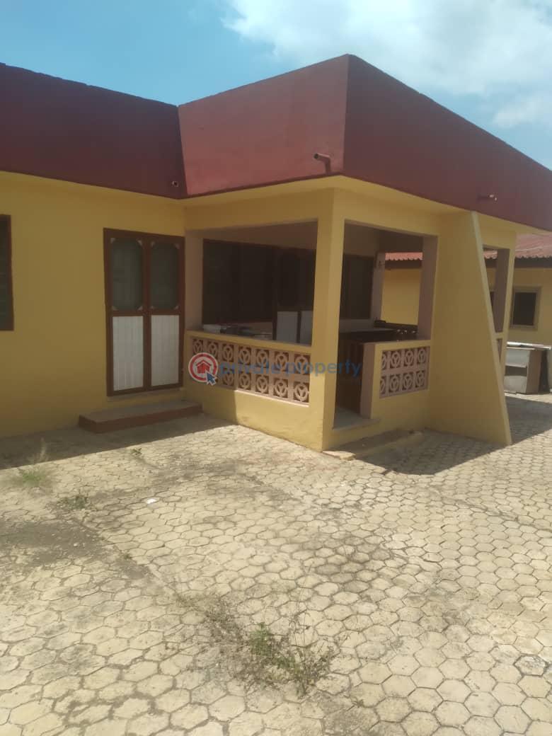 6 bedroom House For Sale Kfc Kwashieman Accra - 0