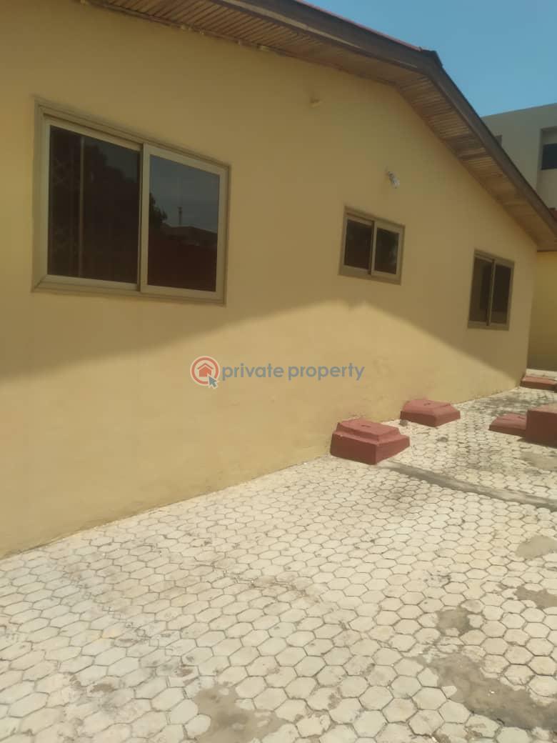 6 bedroom House For Sale Kfc Kwashieman Accra - 6