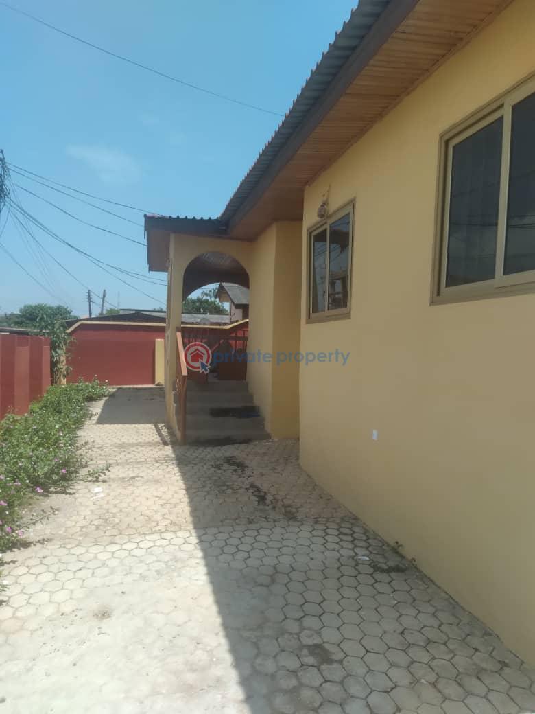 6 bedroom House For Sale Kfc Kwashieman Accra - 7