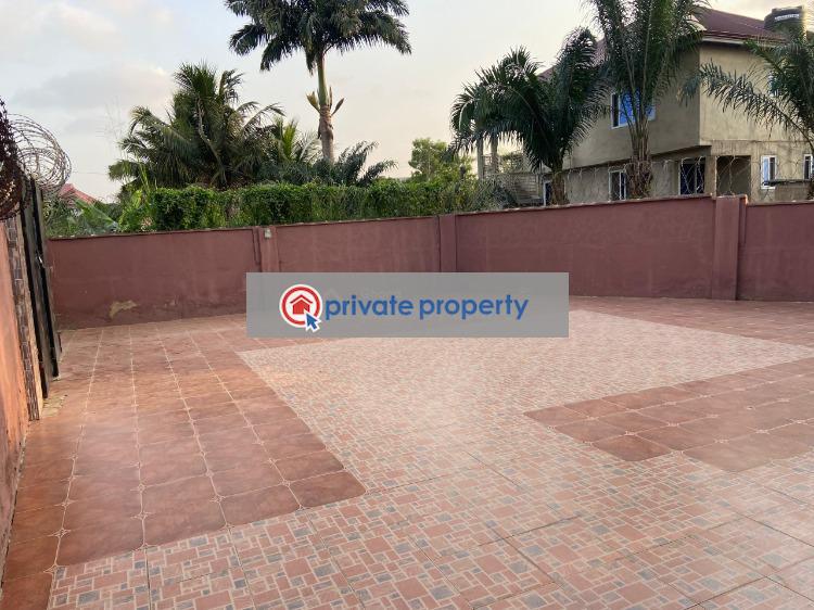 3 bedroom Detached Bungalow For Sale &nbsp;amasaman Highway Accra Metropolitan  - 6