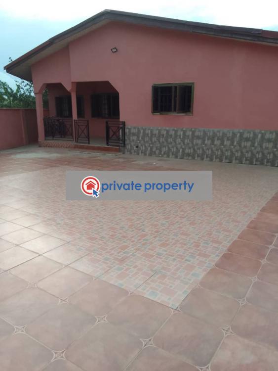 3 bedroom Detached Bungalow For Sale &nbsp;amasaman Highway Accra Metropolitan  - 5