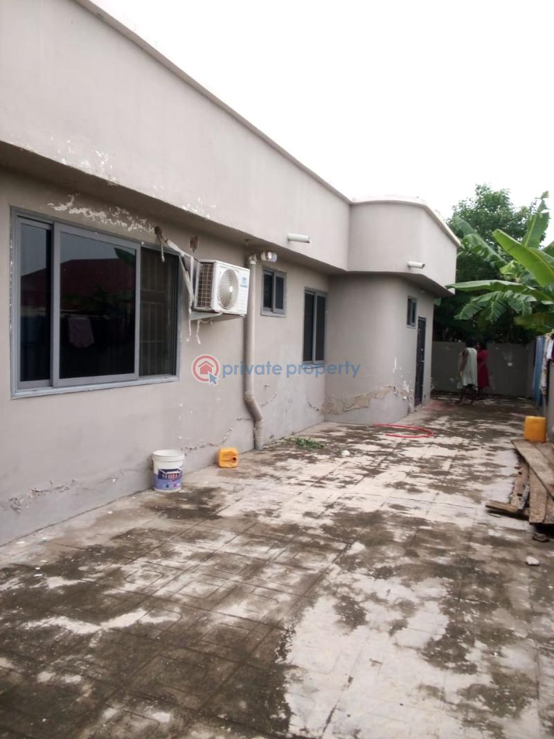 4 bedroom Detached Bungalow For Sale Gbawe Guinness Depot Area Ga South Municipal Accra - 8