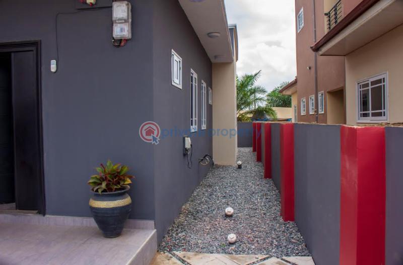 3 bedroom Detached Bungalow For Sale Sarpeiman Amasaman Ga West Municipal Accra - 8