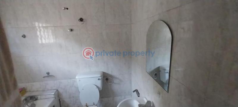 4 bedroom House For Sale Taifa Town Hostel Accra Metropolitan  - 3