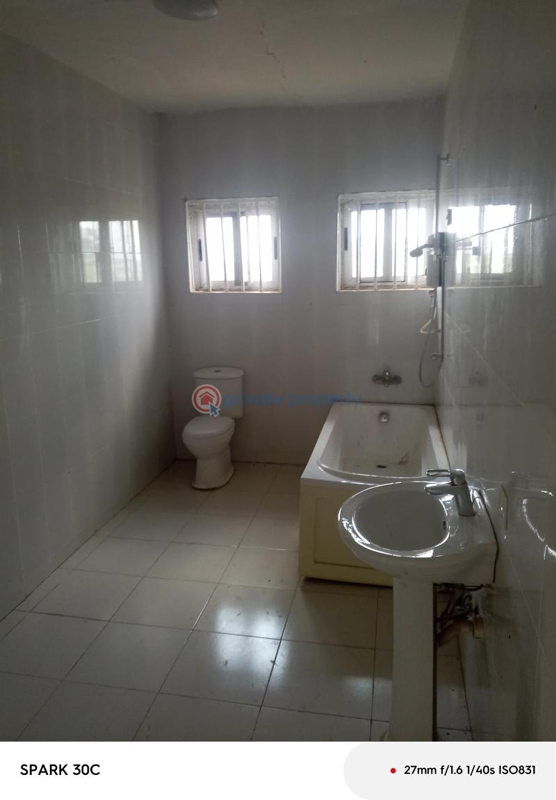 4 bedroom House For Sale Valley View University oyibi. Accra - 1