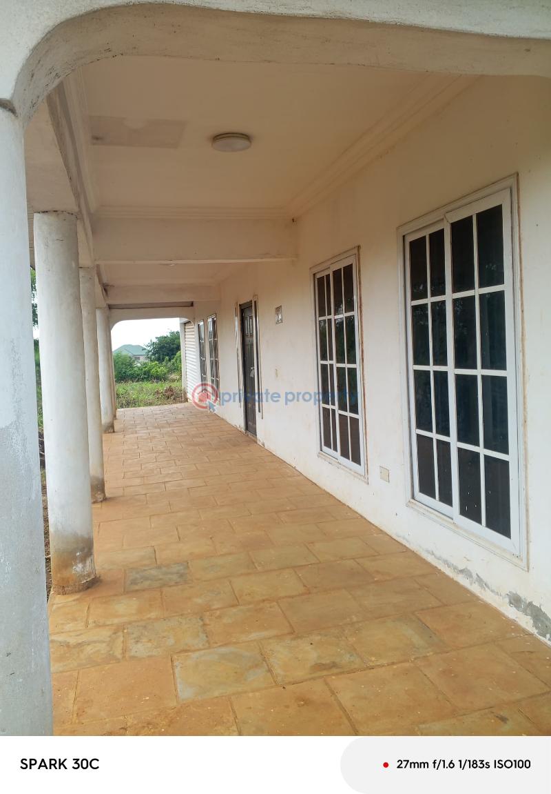 4 bedroom House For Sale Valley View University oyibi. Accra - 9