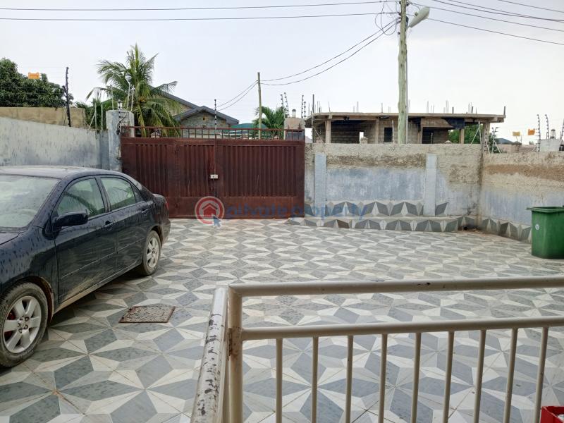 5 bedroom Detached Bungalow For Sale Abease Amasaman Ga West Municipal Accra - 3