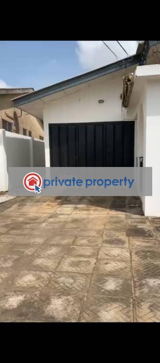 5 bedroom Detached Bungalow For Sale &nbsp;ashongman Estate Accra Metropolitan  - 4