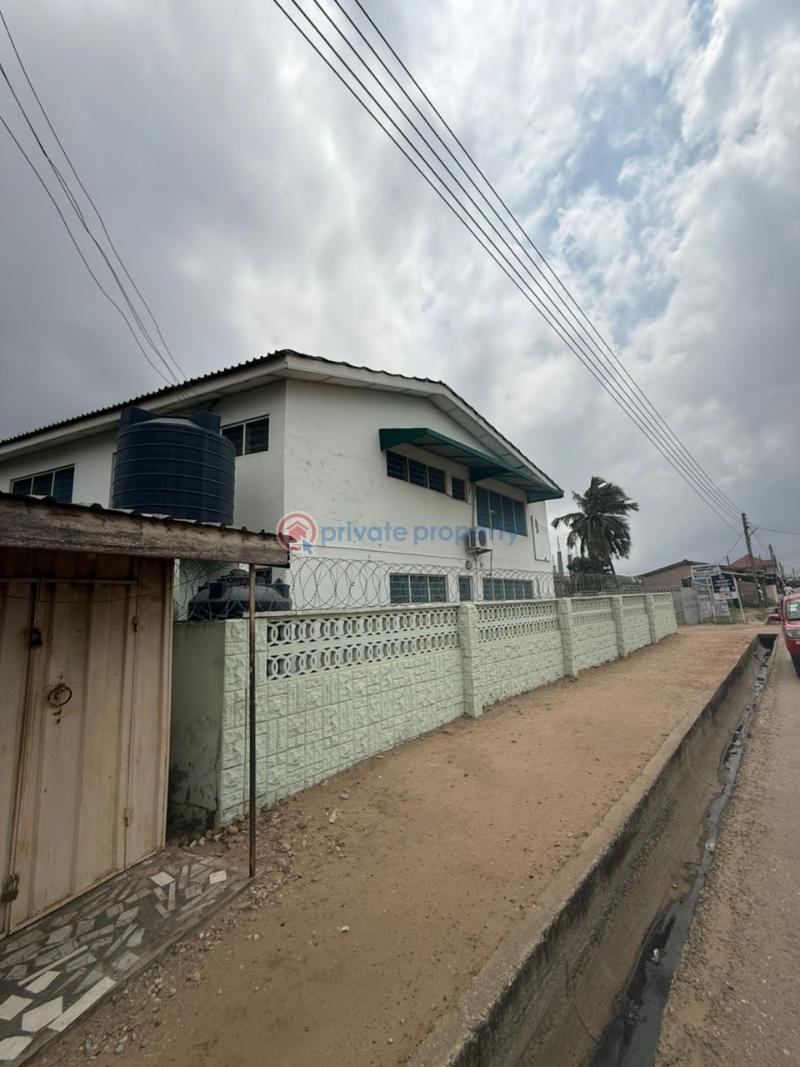 5 bedroom House For Sale Galilean Municipal Assembly Ga South Municipal Accra - 3