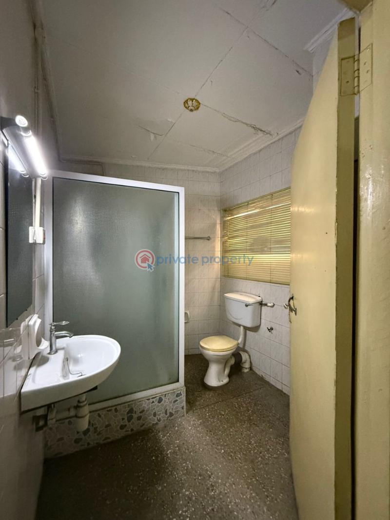 5 bedroom House For Sale Galilean Municipal Assembly Ga South Municipal Accra - 4