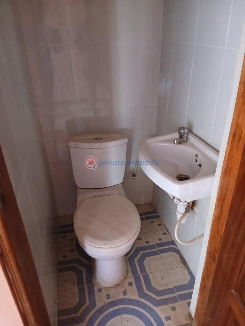 6 bedroom House For Sale Mary Lucy Hospital Awoshie Ga Central Municipal Accra - 6