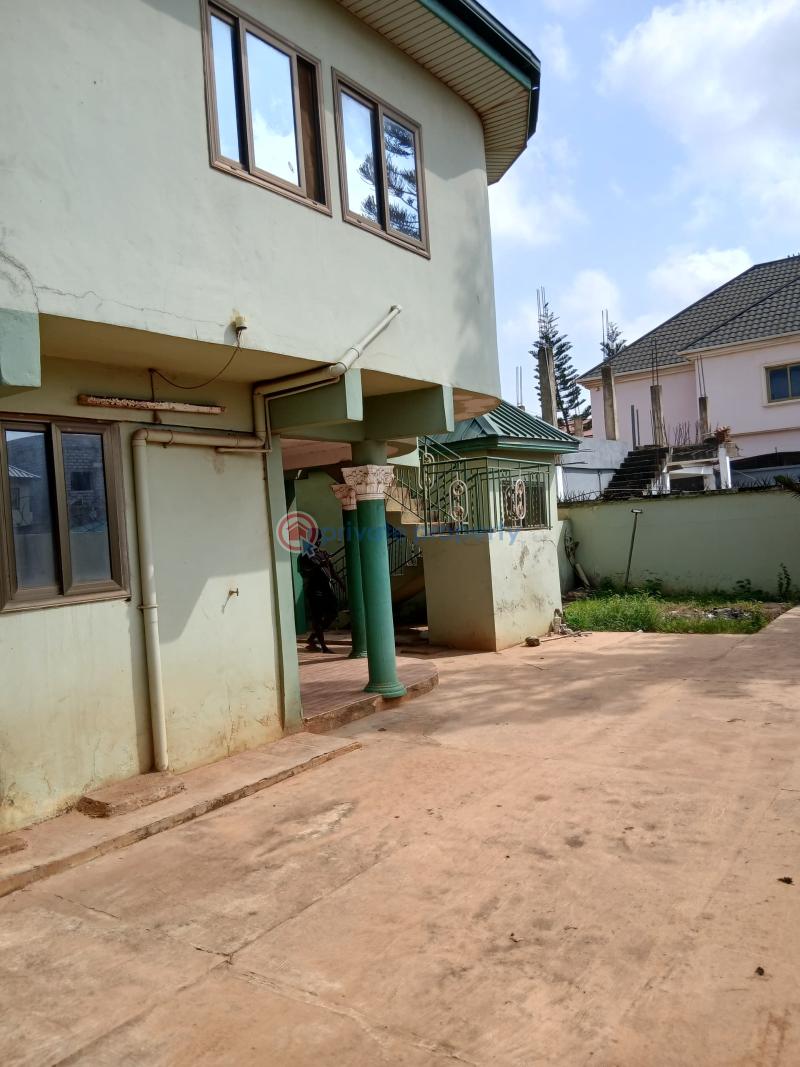 6 bedroom House For Sale Mary Lucy Hospital Awoshie Ga Central Municipal Accra - 7
