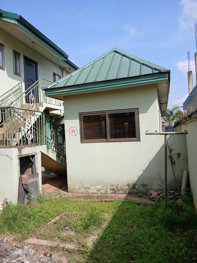 6 bedroom House For Sale Mary Lucy Hospital Awoshie Ga Central Municipal Accra - 9