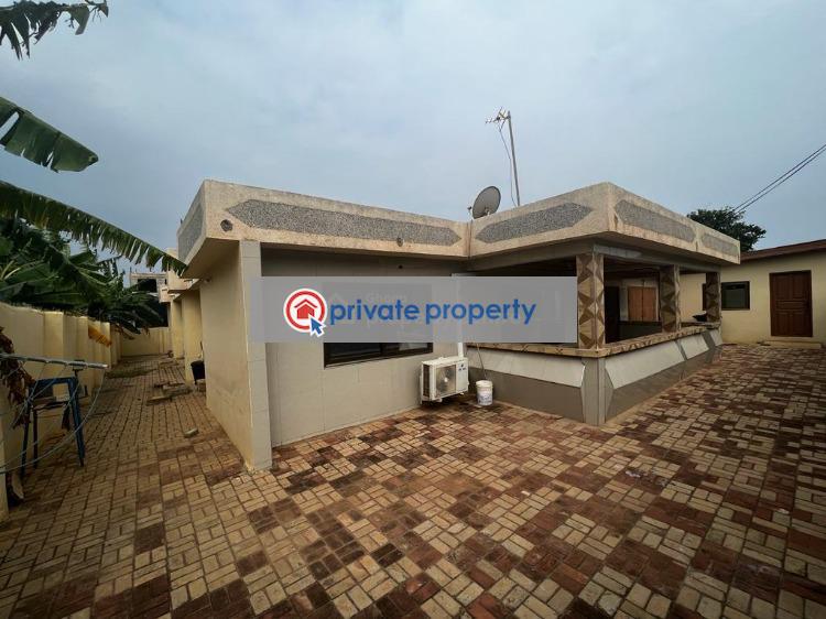 6 bedroom Detached Bungalow For Sale  zero Gbawe Accra Metropolitan  - 0