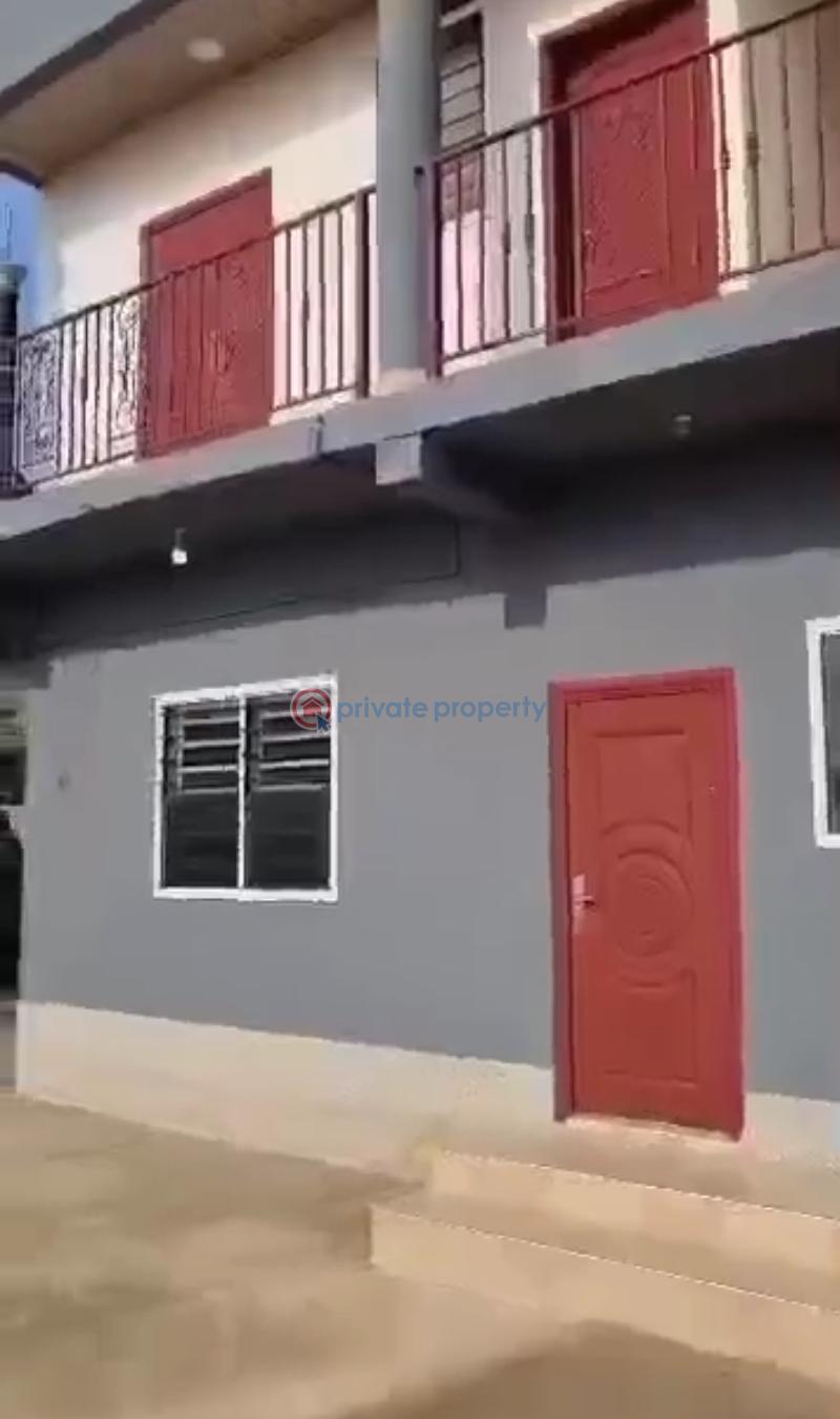 8 bedroom Detached Duplex For Sale Tuba Weija Ga South Municipal Accra - 0