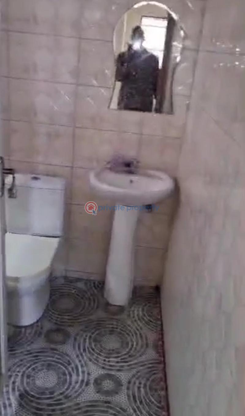 8 bedroom Detached Duplex For Sale Tuba Weija Ga South Municipal Accra - 3