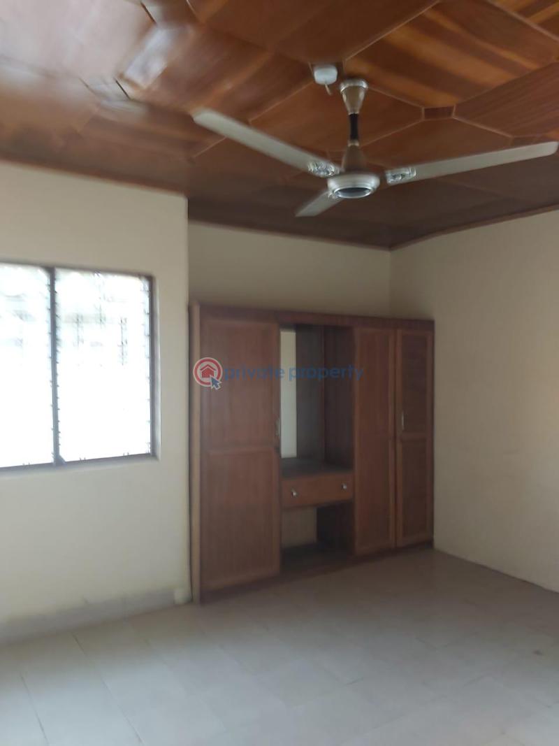 9 bedroom Detached Duplex For Sale Choice Before Aplaku McCarthy Hill Ga South Municipal Accra - 5