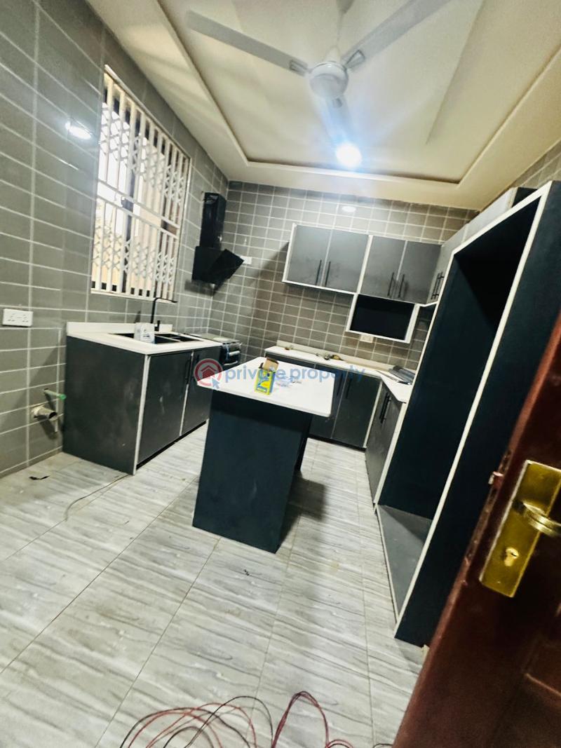 3 bedroom House For Sale Ofankor/asofan Hospital Accra Metropolitan  - 3