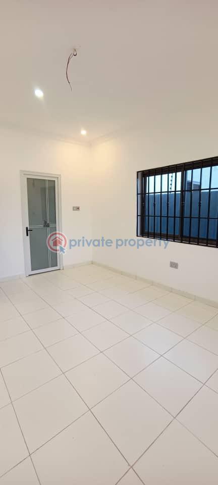 3 bedroom Detached Bungalow For Sale Amrahia Adenta Municipal Accra - 11