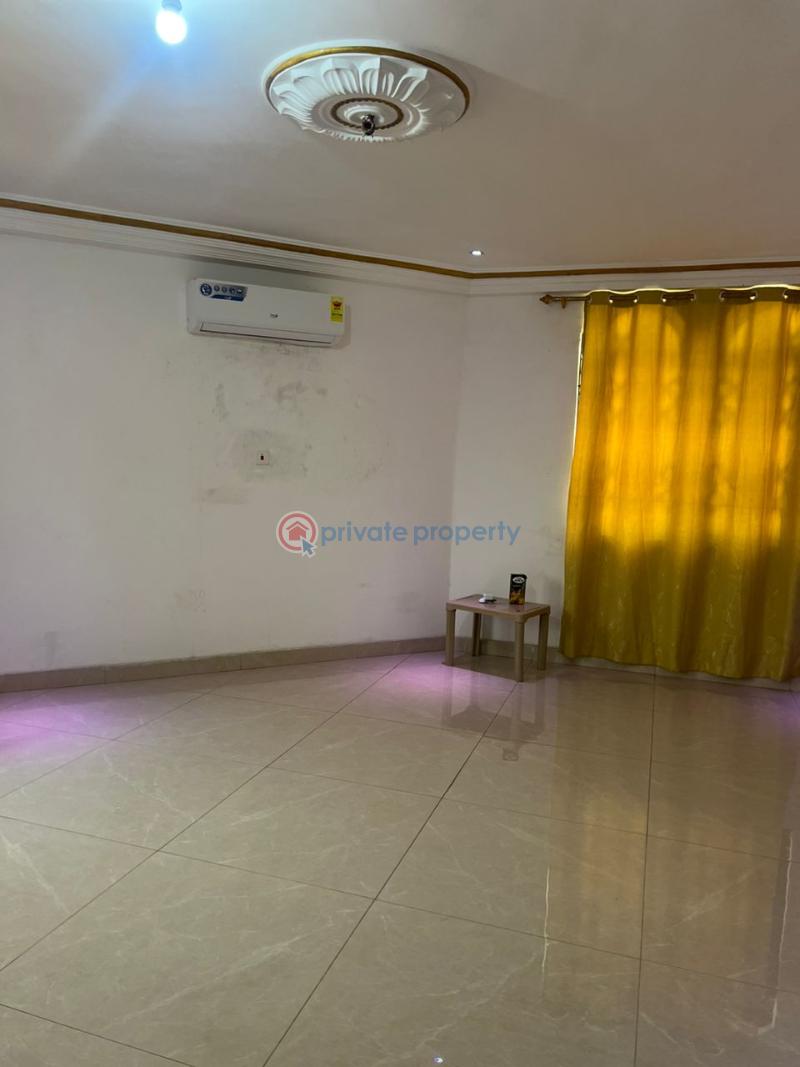 4 bedroom Detached Bungalow For Sale Gbawe Gravel Junction Area McCarthy Hill Ga South Municipal Accra - 5