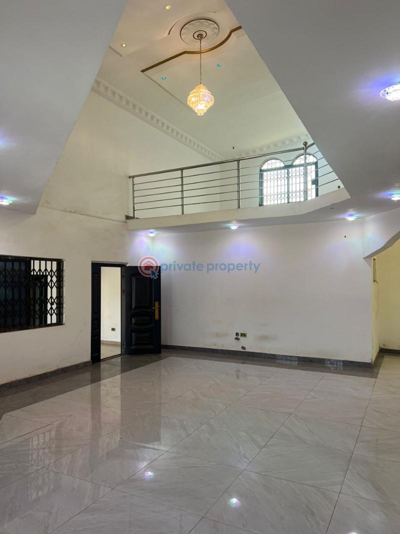 4 bedroom Detached Bungalow For Sale Gbawe Gravel Junction Area McCarthy Hill Ga South Municipal Accra - 2