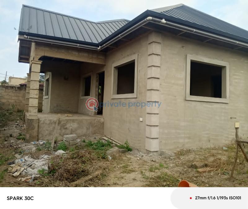3 bedroom House For Sale Pokuase Franco Estate Pokuase Accra Metropolitan  - 3