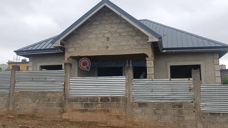 3 bedroom House For Sale Pokuase Franco Estate Pokuase Accra Metropolitan  - 5
