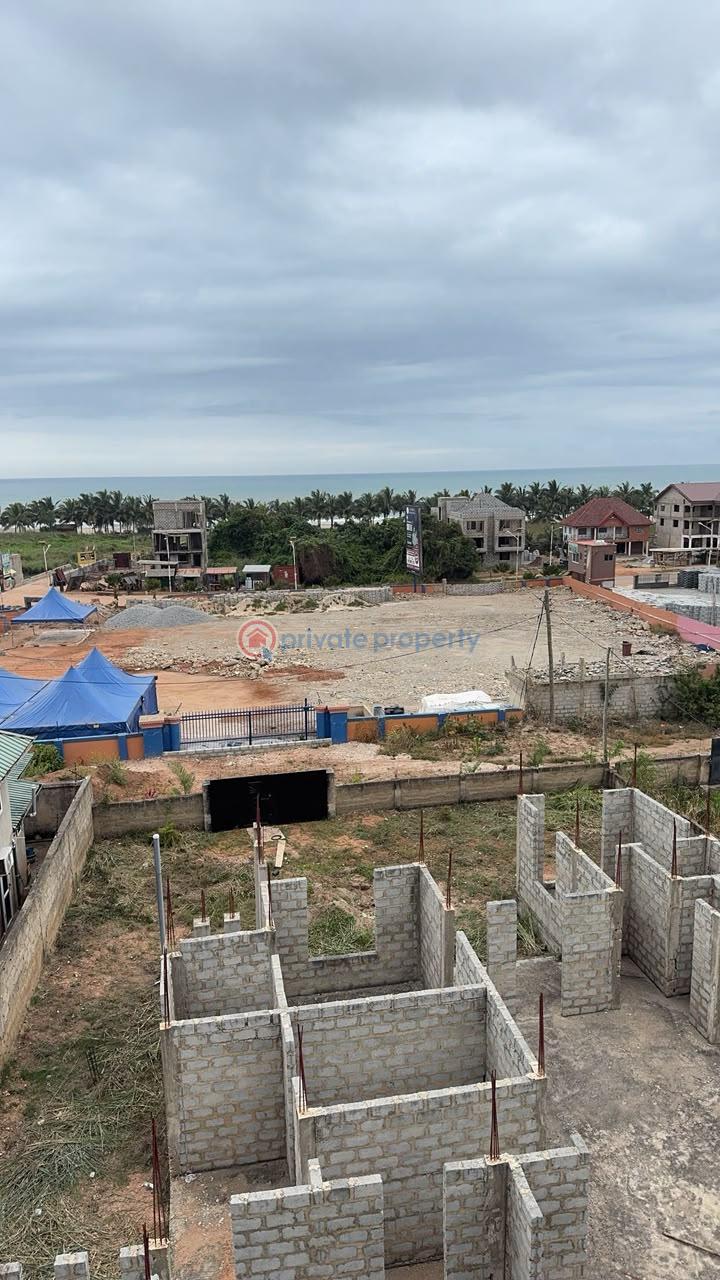 5 bedroom Detached Bungalow For Sale Bortianor Kokrobite Route McCarthy Hill Ga South Municipal Accra - 3