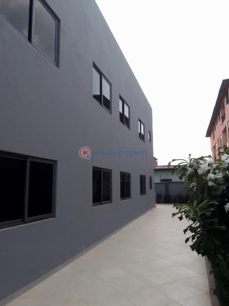 4 bedroom Detached Duplex For Sale Gbawe Topbase McCarthy Hill Ga South Municipal Accra - 7