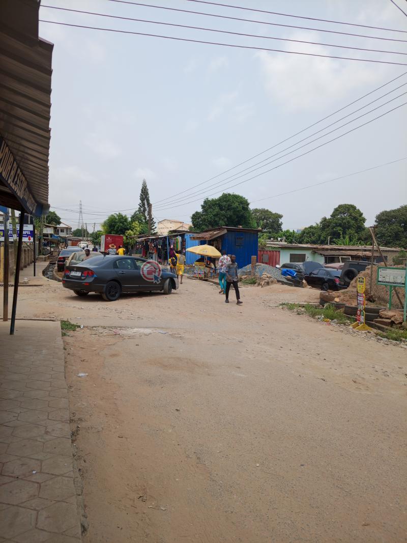 Land For Sale Nyamekye Traffic Light Area Area Lapaz Accra - 1