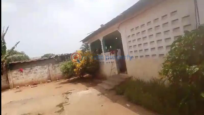 3 bedroom Detached Bungalow For Sale Russia Road Dansoman Ghana Accra Metropolitan  - 0