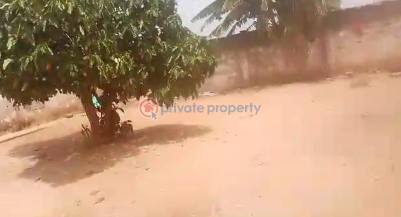 3 bedroom Detached Bungalow For Sale Russia Road Dansoman Ghana Accra Metropolitan  - 3