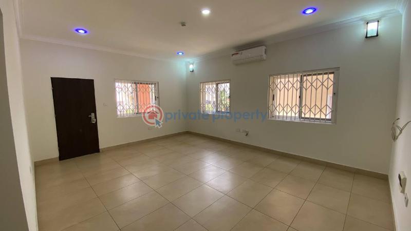 5 bedroom Townhouse For Rent Cantonments Accra - 12