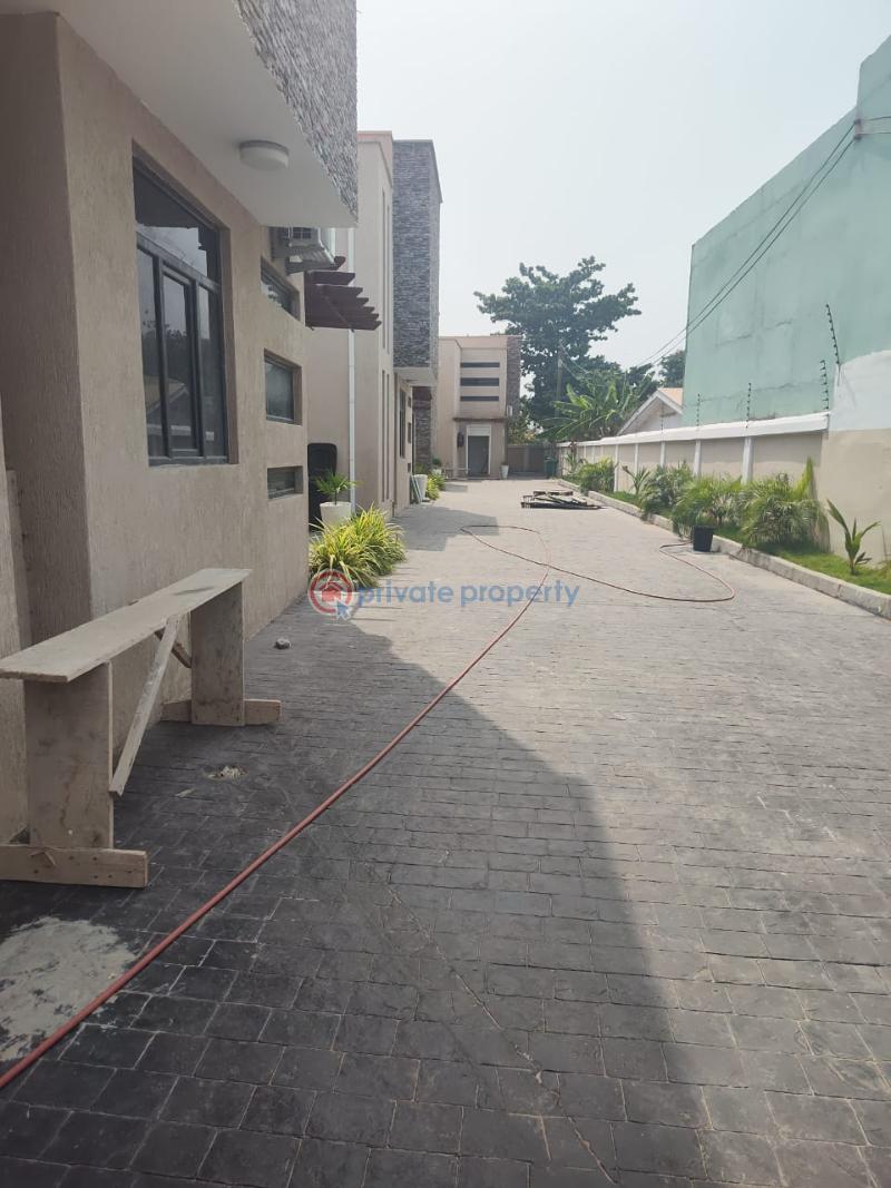 4 bedroom Townhouse For Sale Accra Ghana Cantonments  - 4