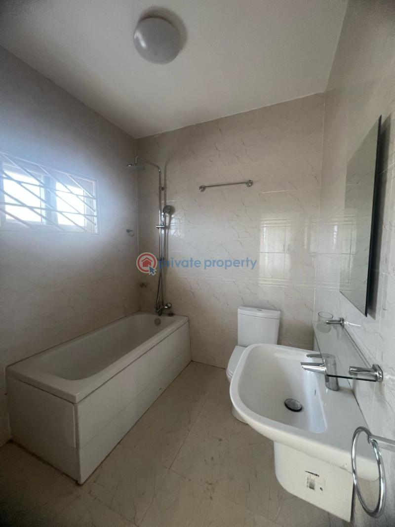 3 bedroom Townhouse For Rent East Airport Airport Residential Area Accra - 5