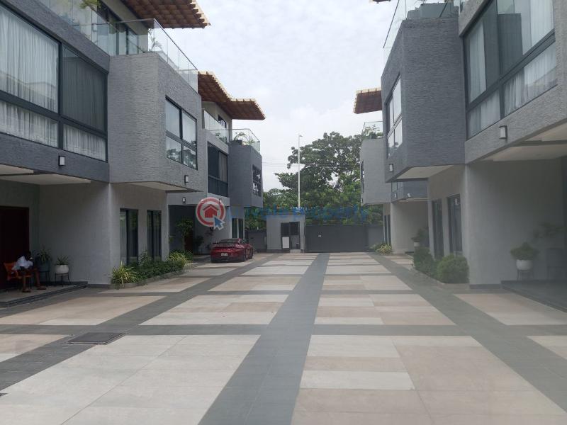 Townhouse For Rent Roman Ridge Ridge Airport Residential Area Accra - 17