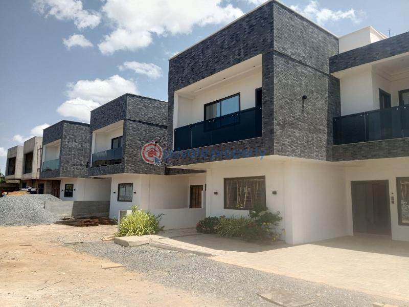 4 bedroom Townhouse For Sale East Legon Adjiringanor Adjiringanor East Legon Accra - 0