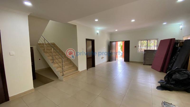 5 bedroom Townhouse For Rent Cantonments Accra - 2