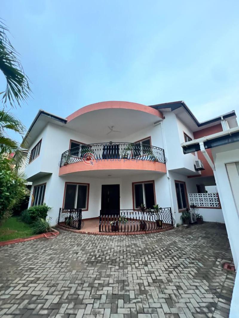 4 bedroom Townhouse For Rent Airport Residential Area Accra - 0