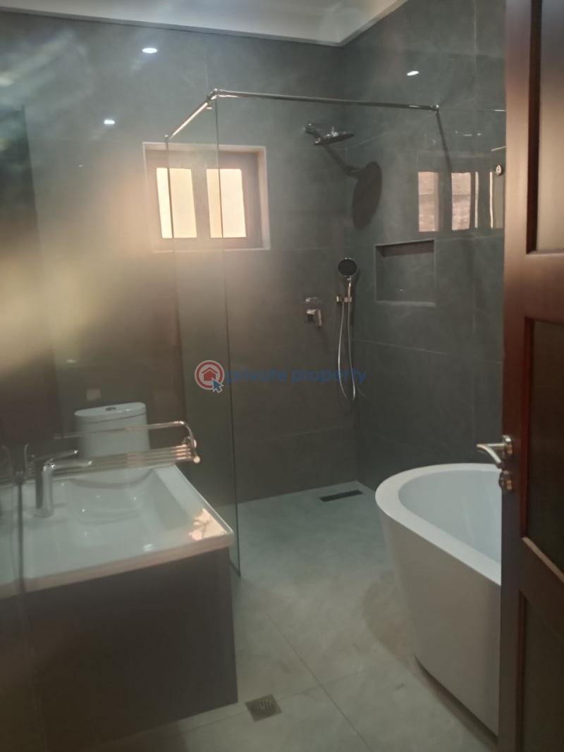 4 bedroom Townhouse For Sale East Legon Adjiringanor Adjiringanor East Legon Accra - 3