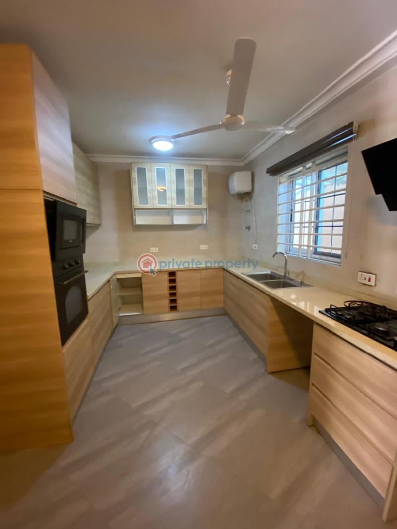 3 bedroom Townhouse For Rent East Airport Airport Residential Area Accra - 7