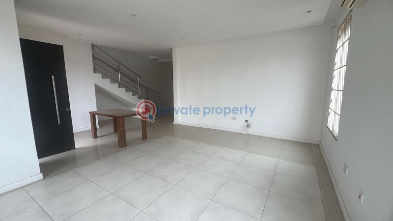 3 bedroom Townhouse For Rent East Airport Airport Residential Area Accra - 3