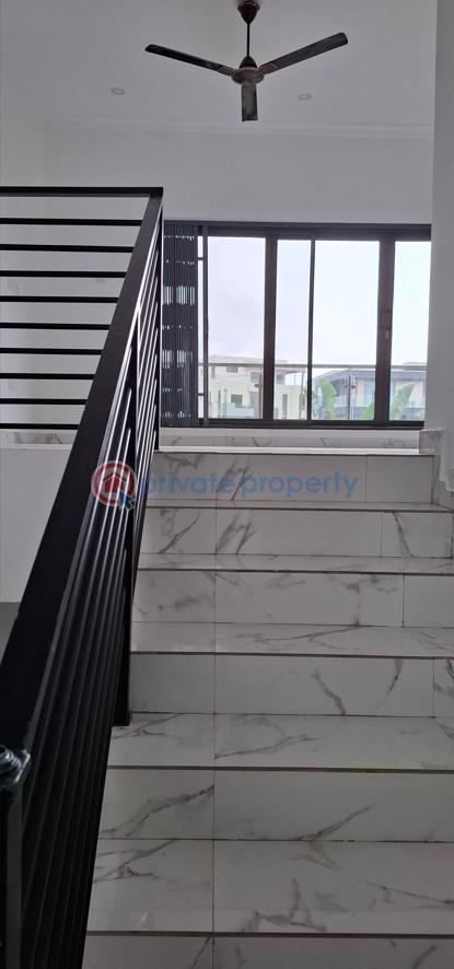 5 bedroom House For Rent Burma Hills (on High Ground No Floods) Tse Addo Roundabout Accra - 8